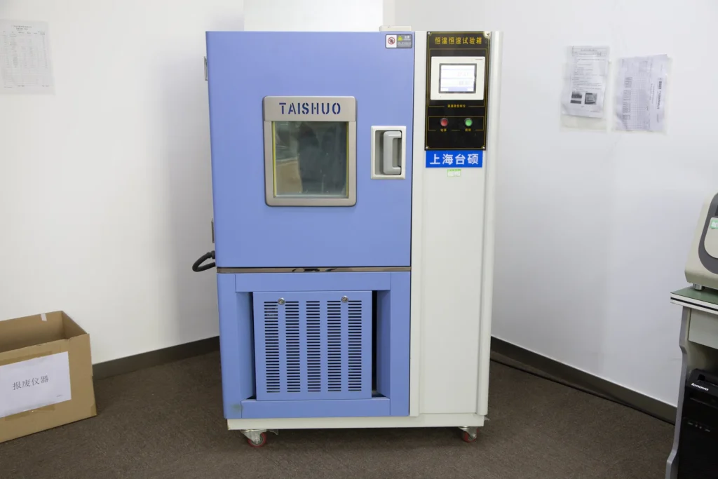 factory-environmental-test-chamber-01