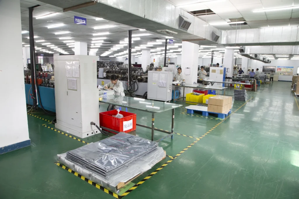 factory-production-workshop-01